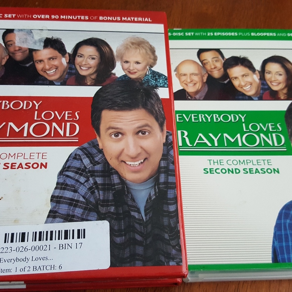 Everybody Loves Raymond sets 1 + 2  DVDs COMPLETE
